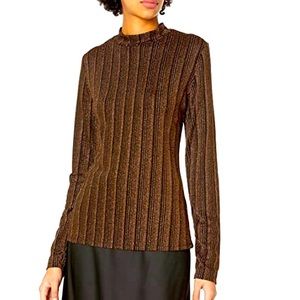 NWT Guess mock neck top